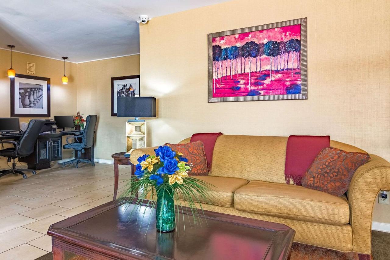 Quality Inn Columbus Near Fort Benning Extérieur photo